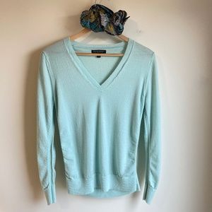 Banana Republic Womens Light Turquoise Merino Wool V-Neck Sweater, Size M